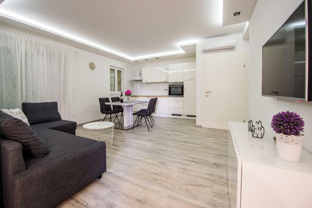 Solin Apartments Praetorium ภายนอก รูปภาพ