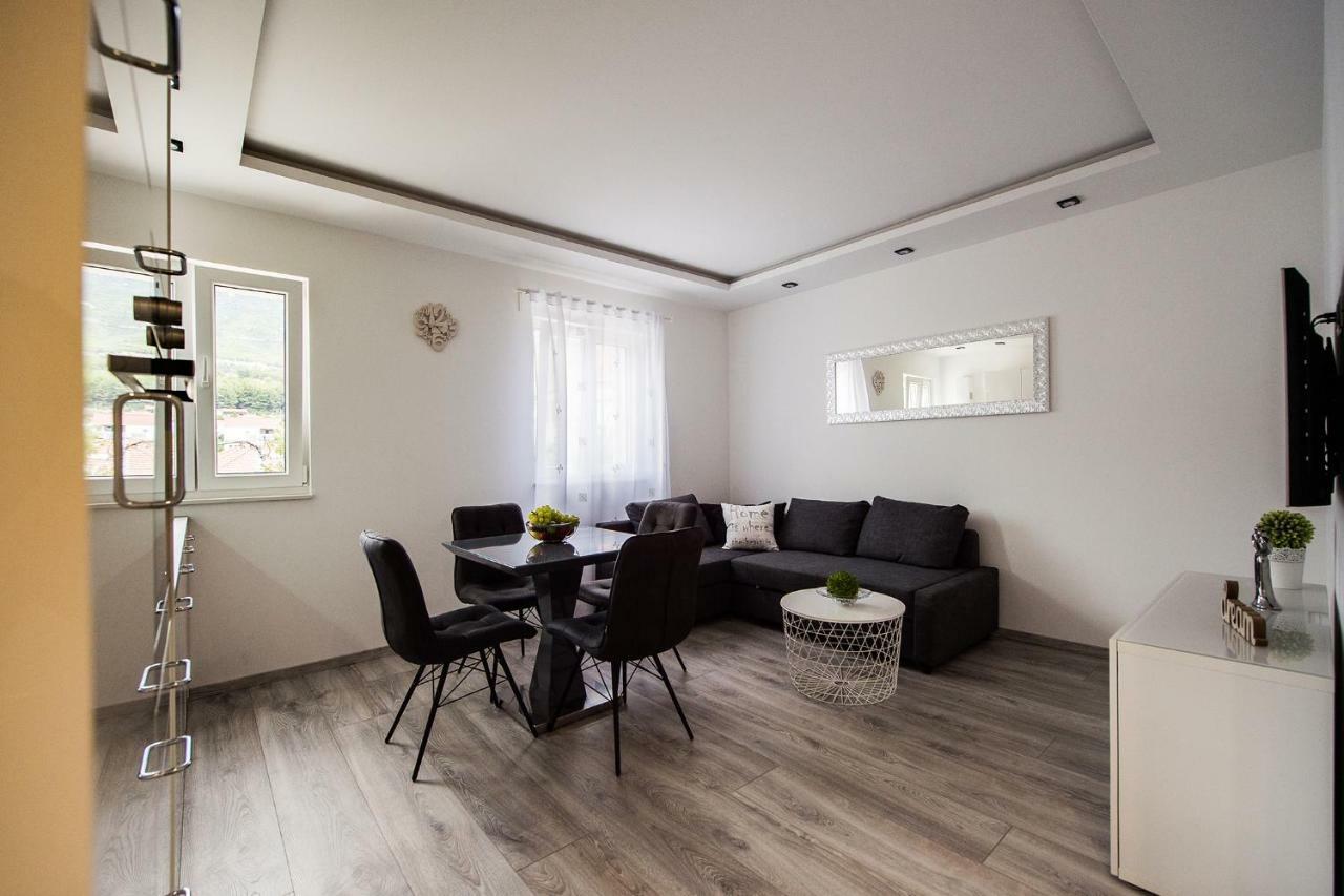 Solin Apartments Praetorium ภายนอก รูปภาพ